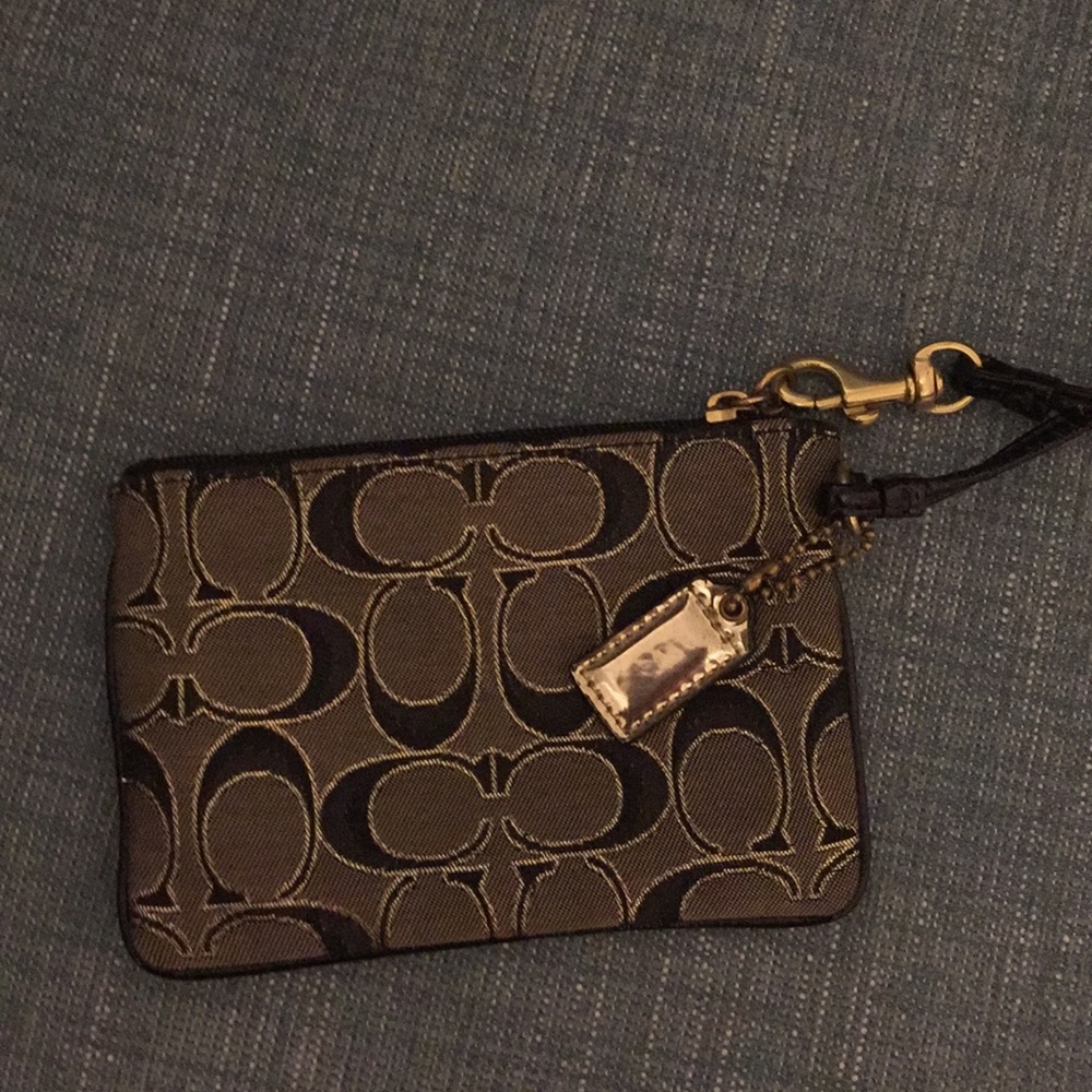 Coach wristlet - Picture 2 of 3